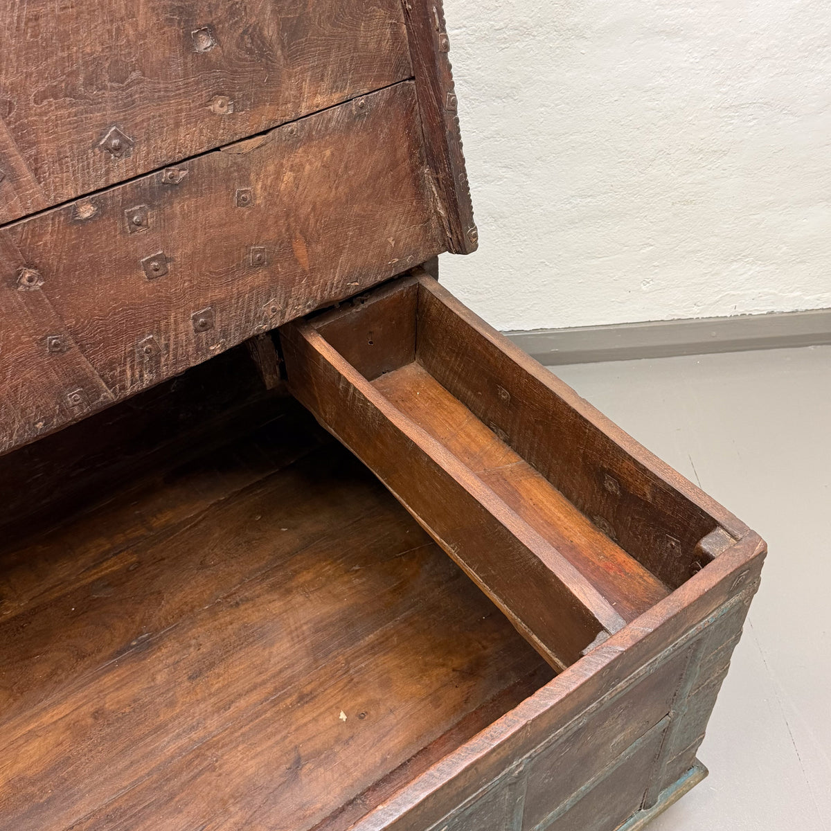 Vintage Indian Coffee Box