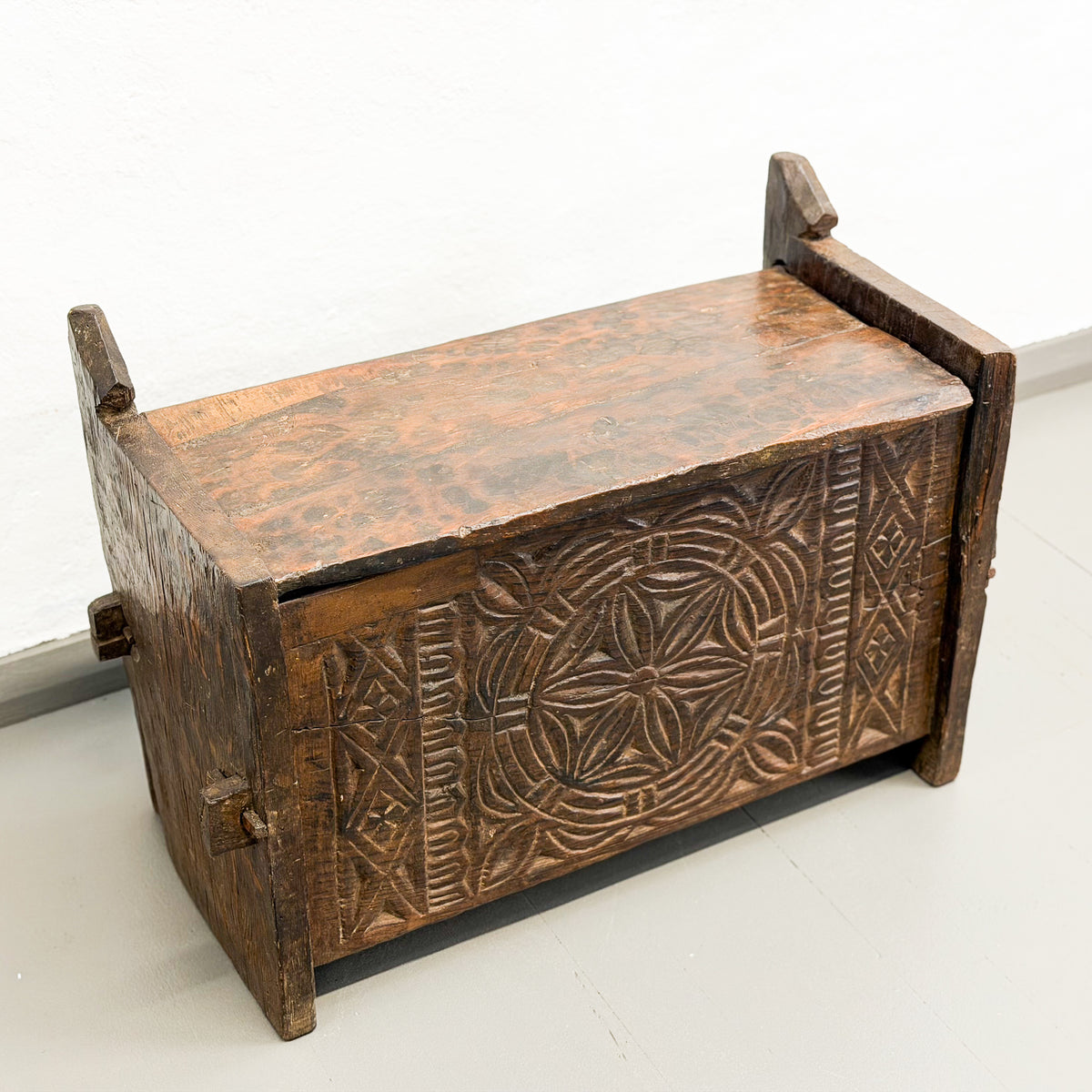 Naga Box