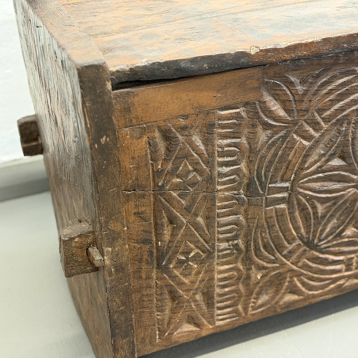 Naga Box
