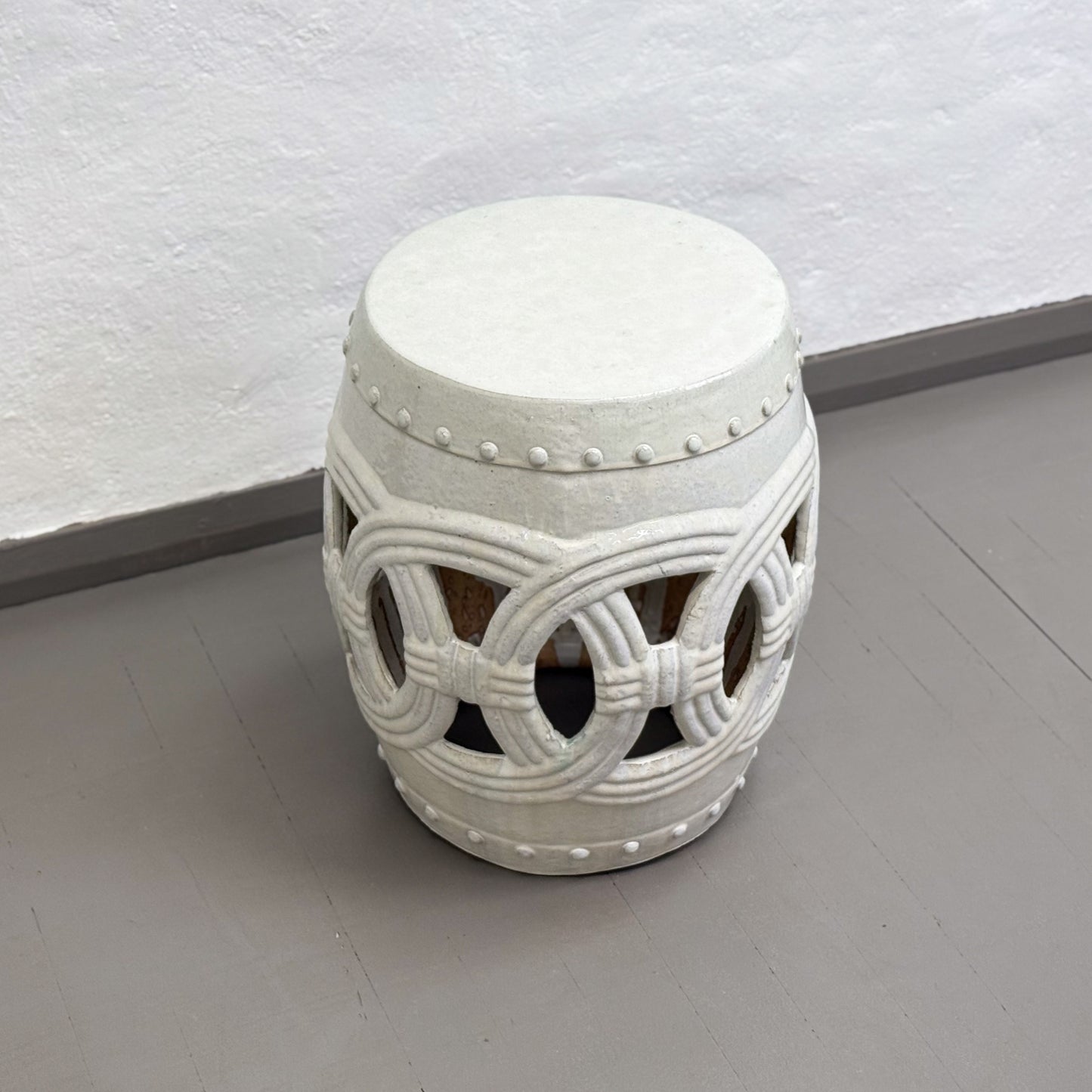 White Porcelain Rope Stool