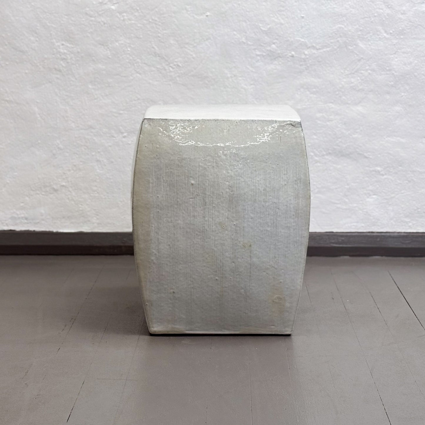 Simple White Porcelain Square Stool