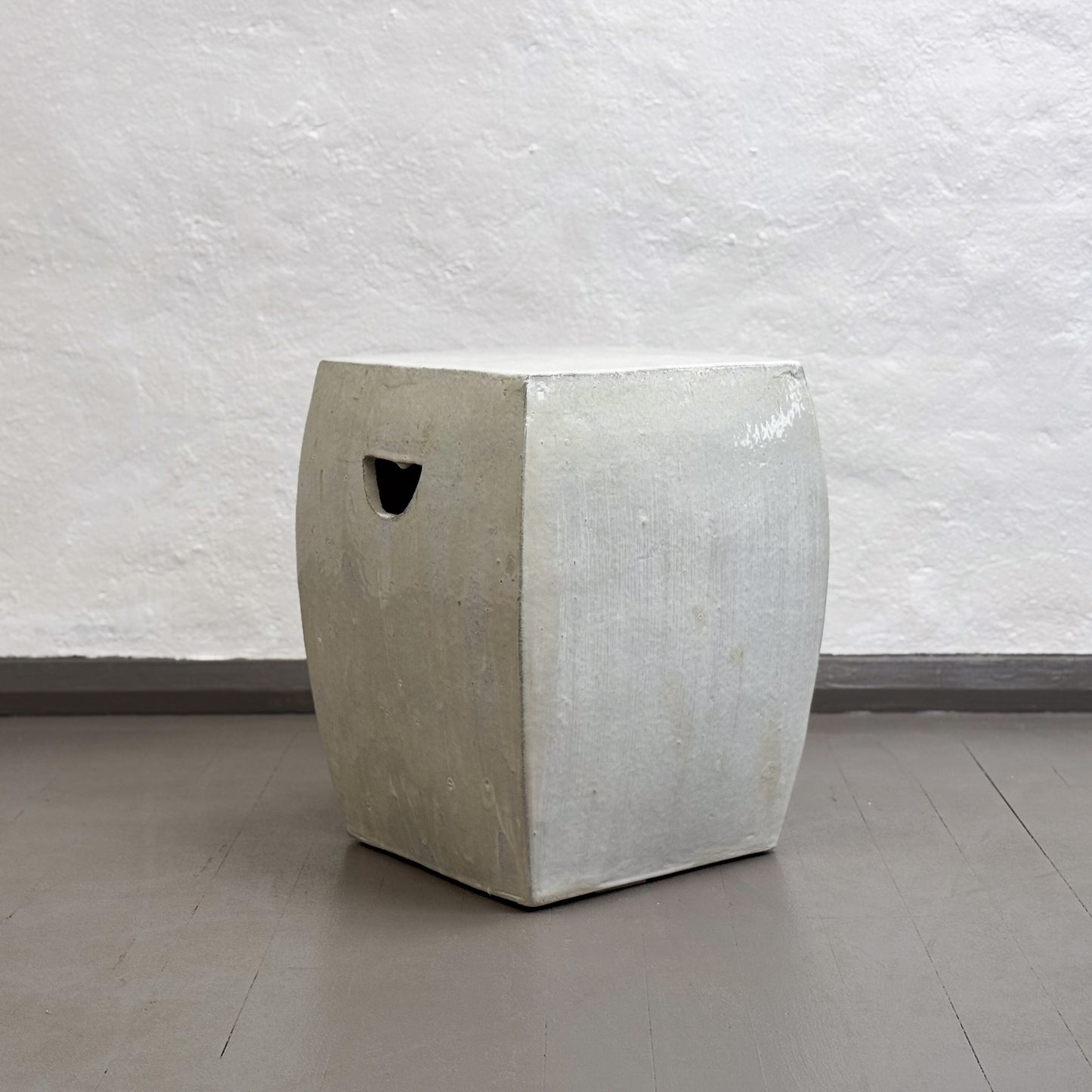 Simple White Porcelain Square Stool