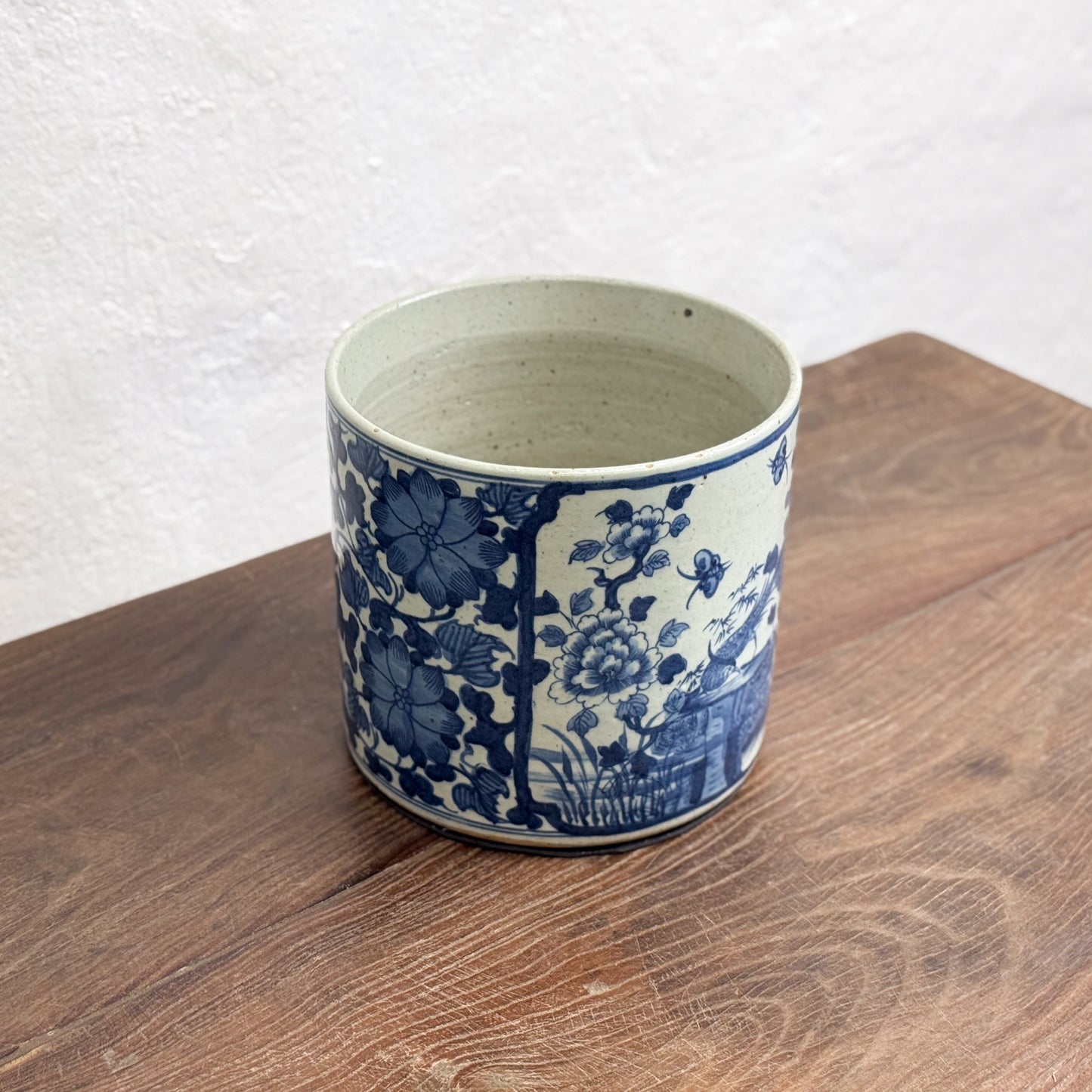 Village Porcelain Paintbrush Holder