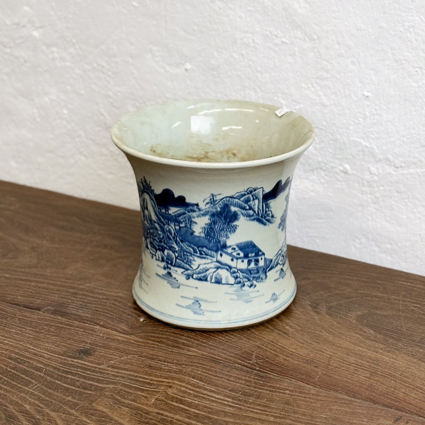 Mountain Scene Waisted Porcelain Planter