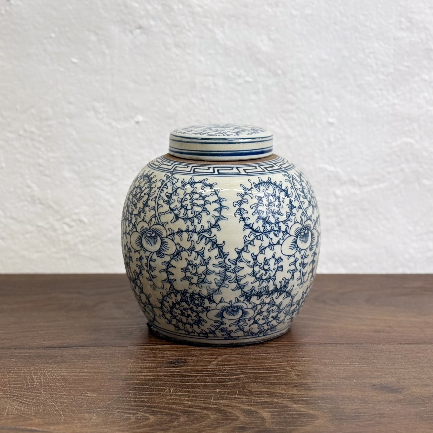 Sweet Pea Vine Porcelain Ginger Jar