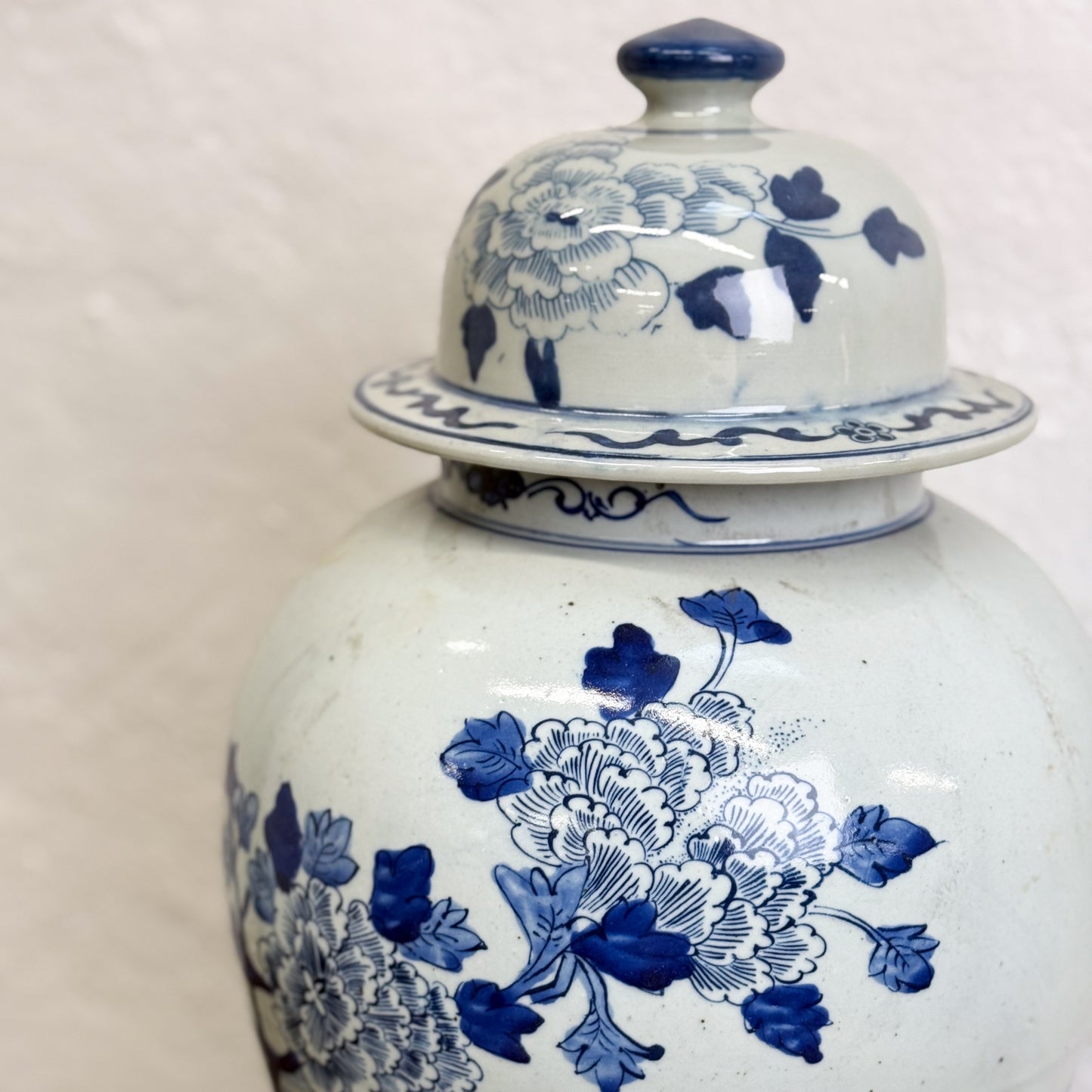 Peony Porcelain Temple Jar