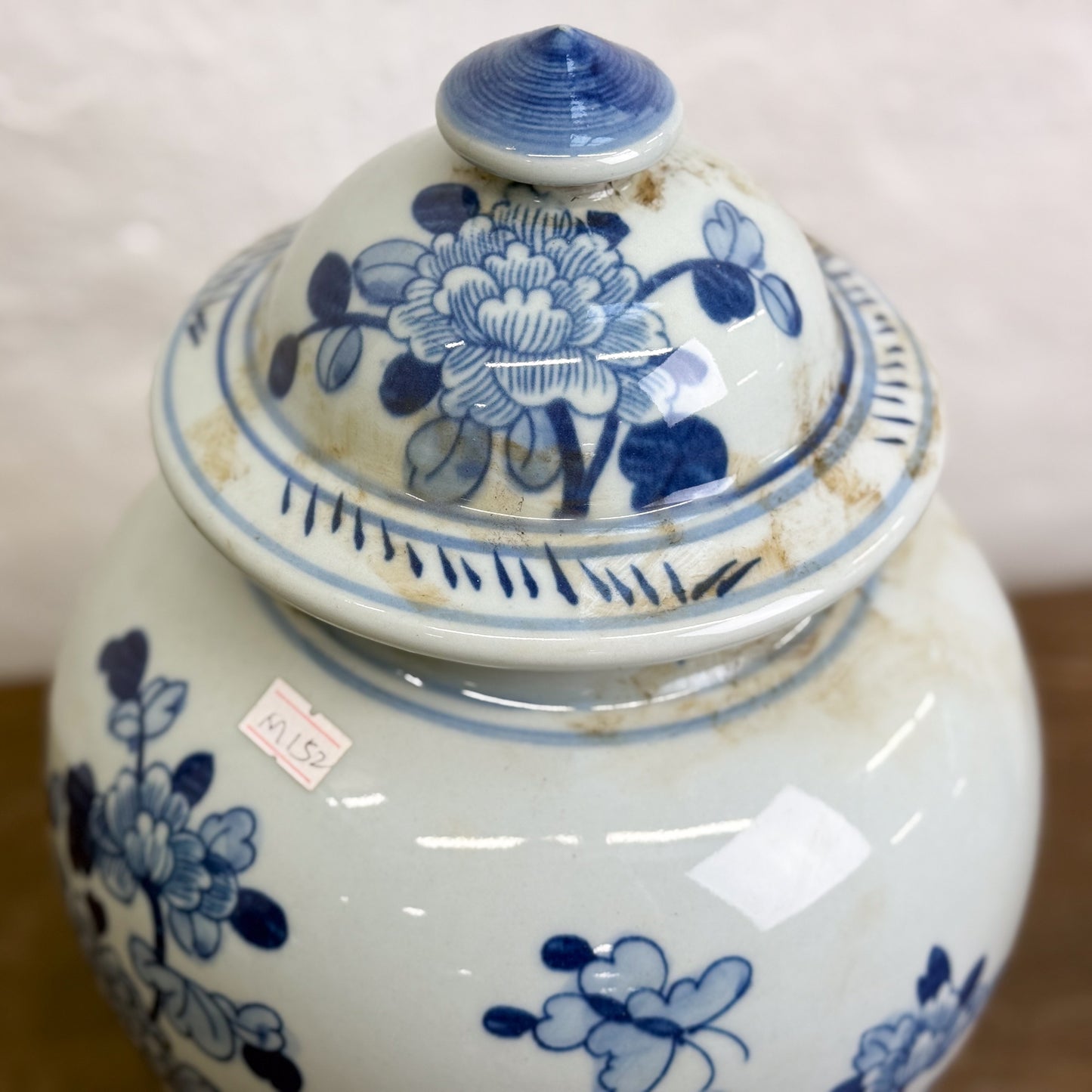 Peony Squat Porcelain Temple Jar