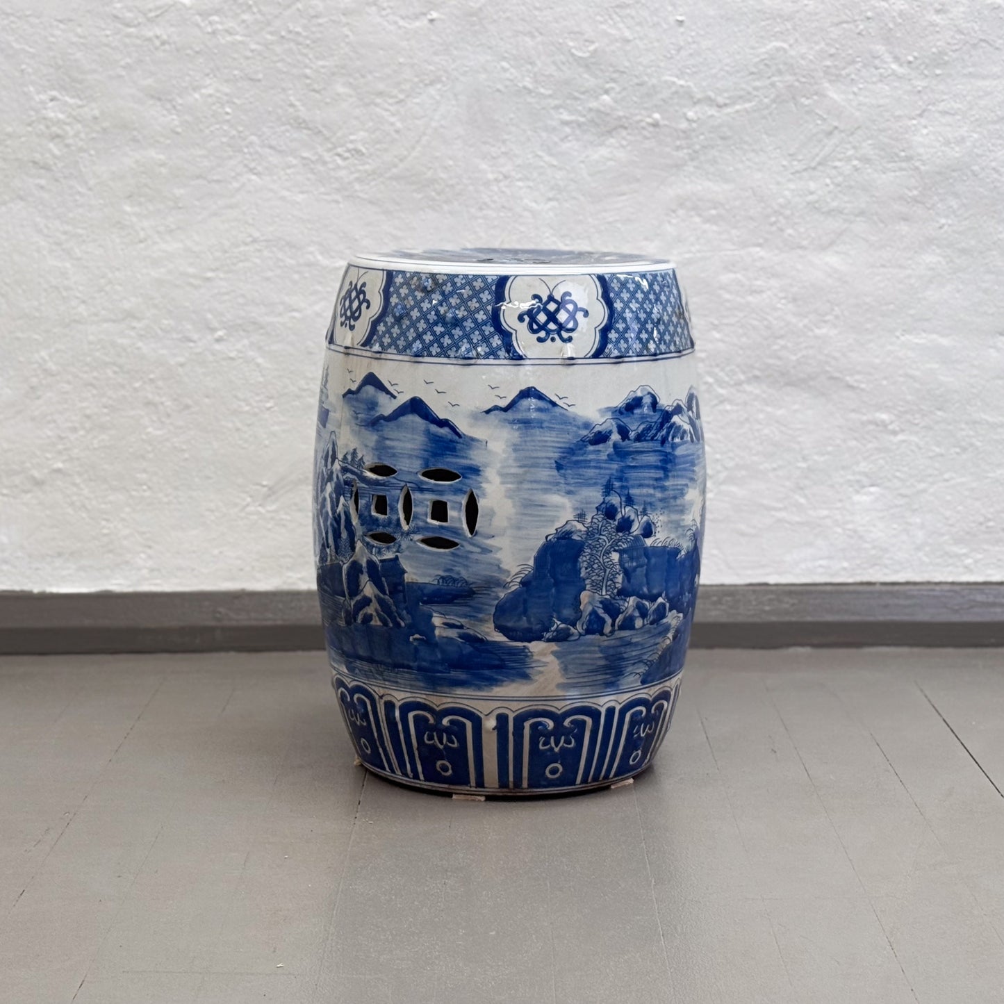 Village Scene Porcelain Drum Stool