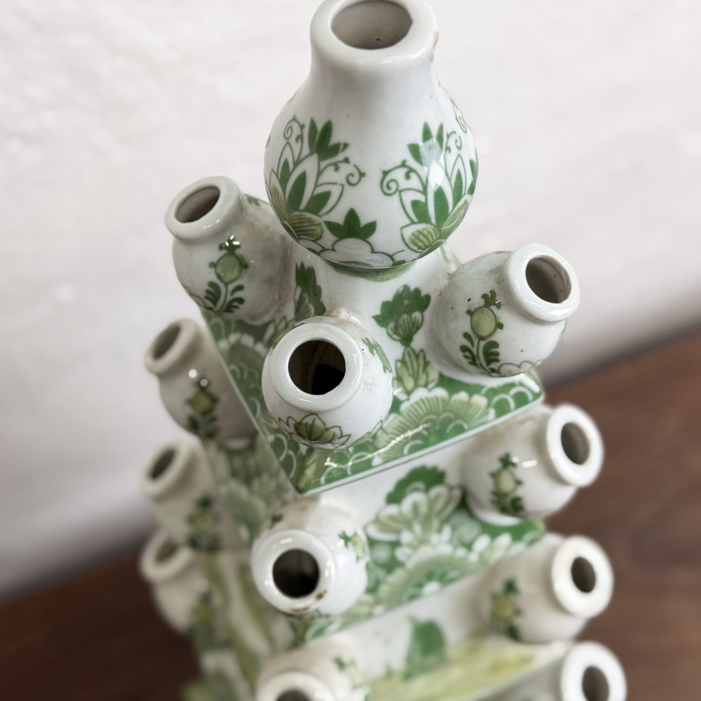 Green Porcelain Pagoda Tulip Vase