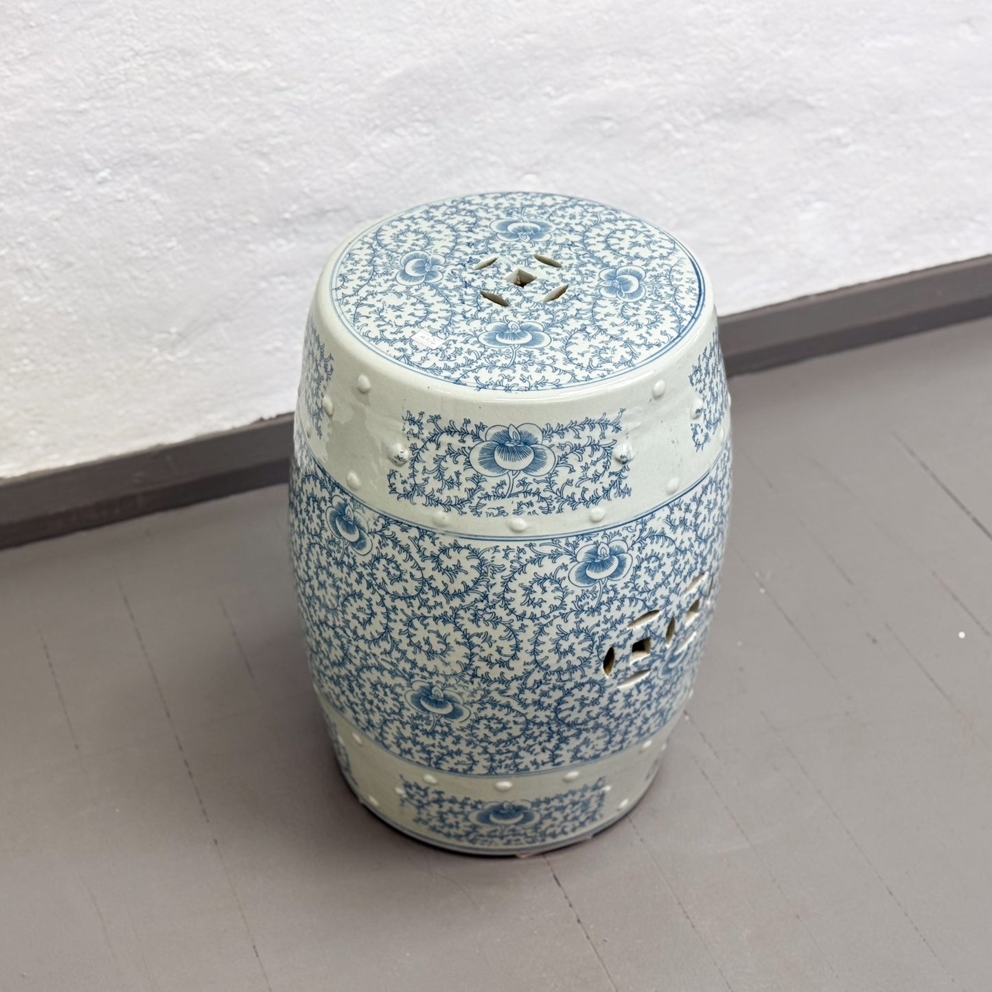 Sweet Pea Vine Porcelain Drum Stool