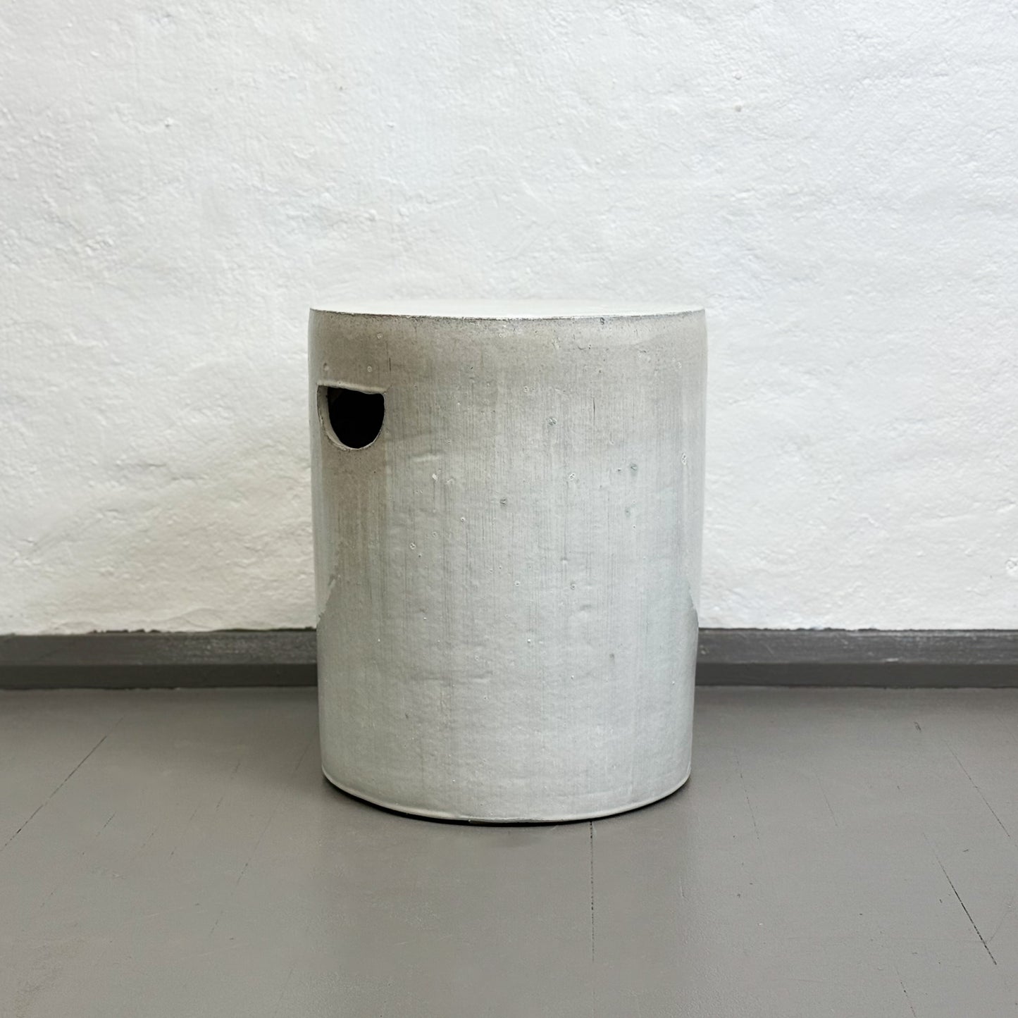 Simple Round Ceramic Stool