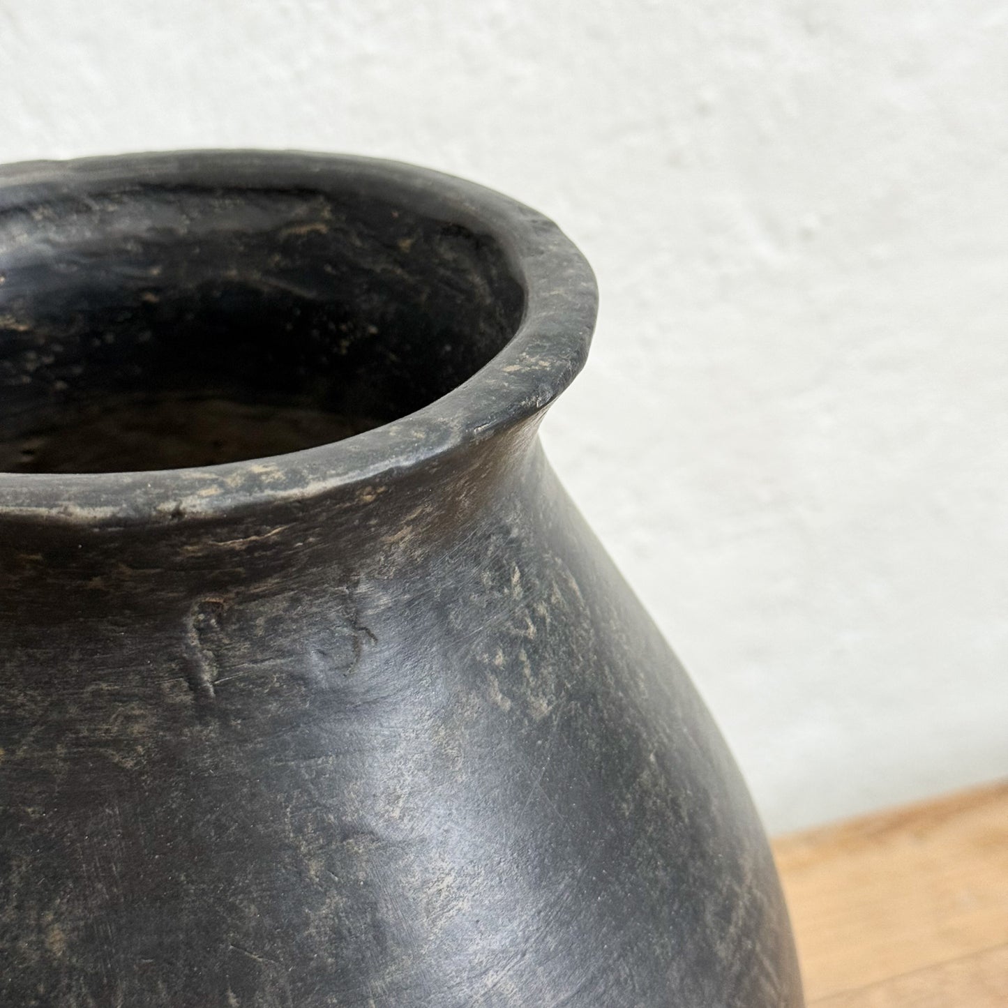 Unglazed Single Handle Pot
