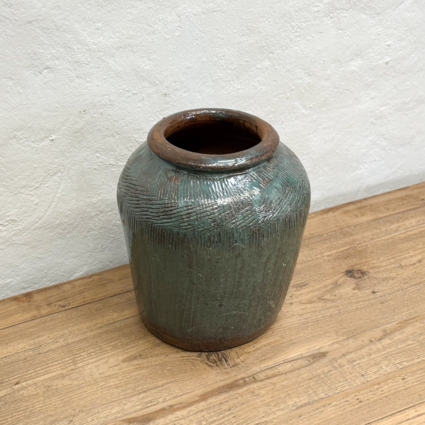 Scored Teal Glazed Pot