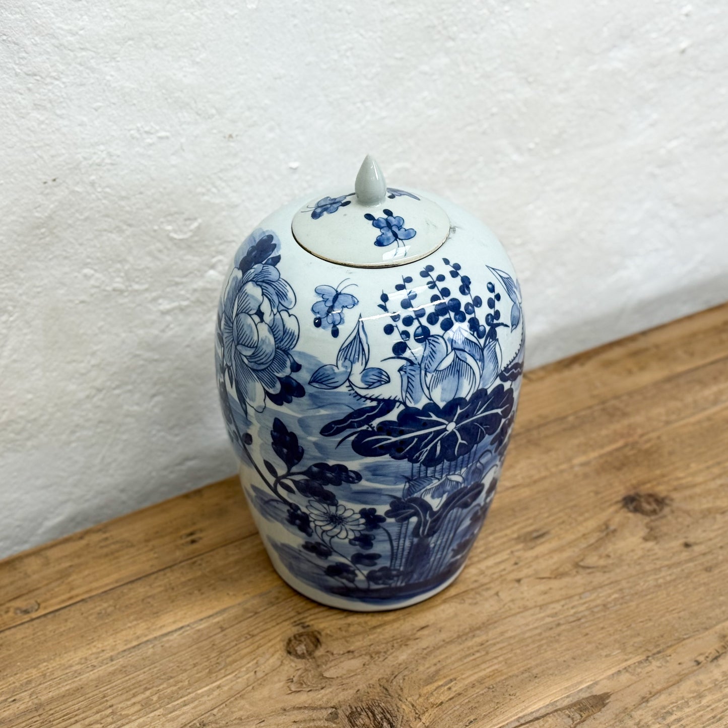 Peony Porcelain Melon Jar