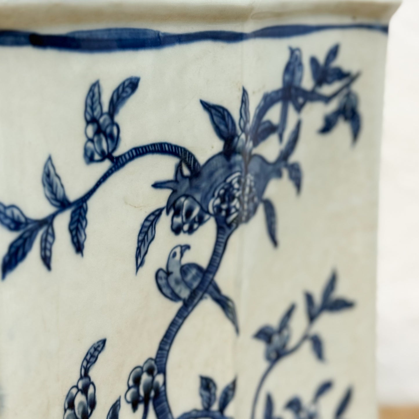 Bird Porcelain Cong Container I