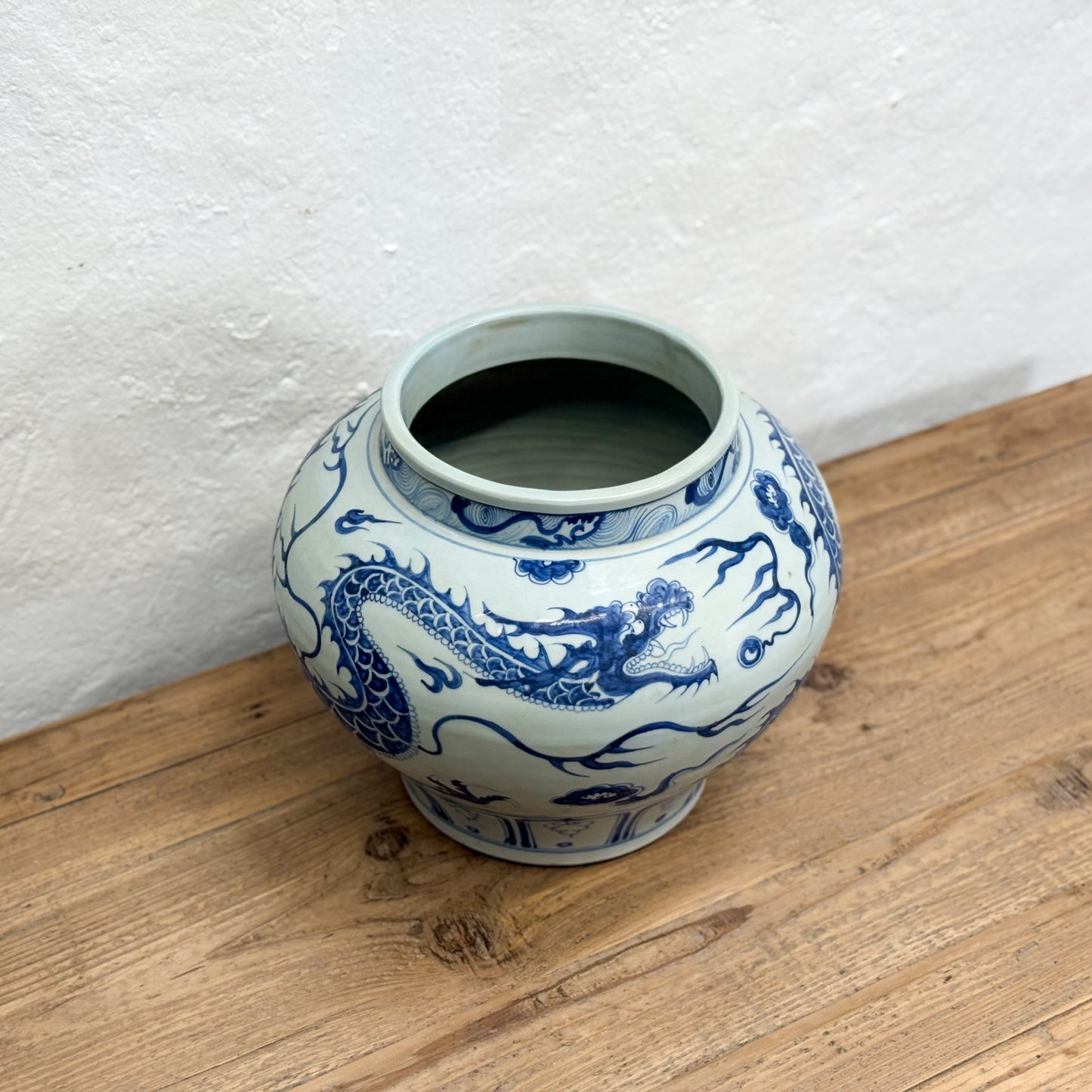 Dragon Yuan Style Porcelain Vase