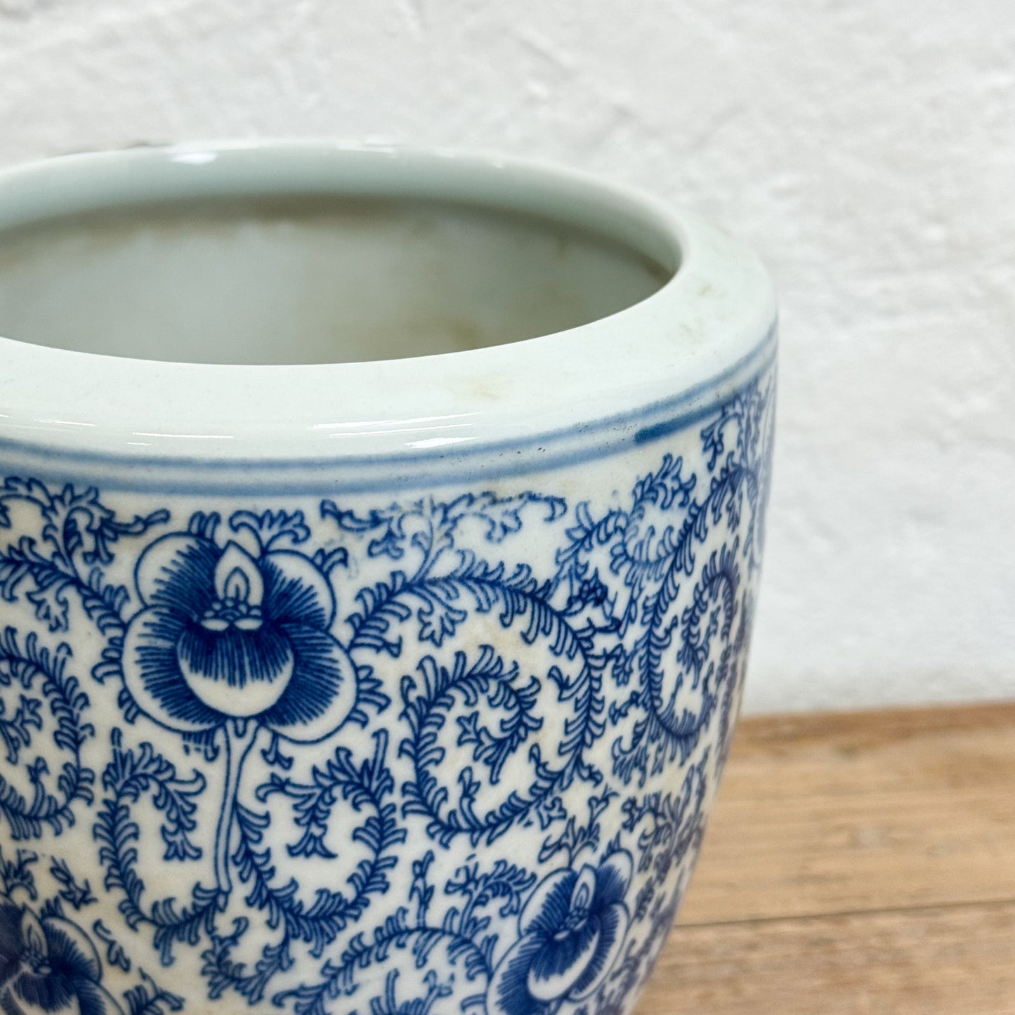 Small Sweet Pea Porcelain Planter