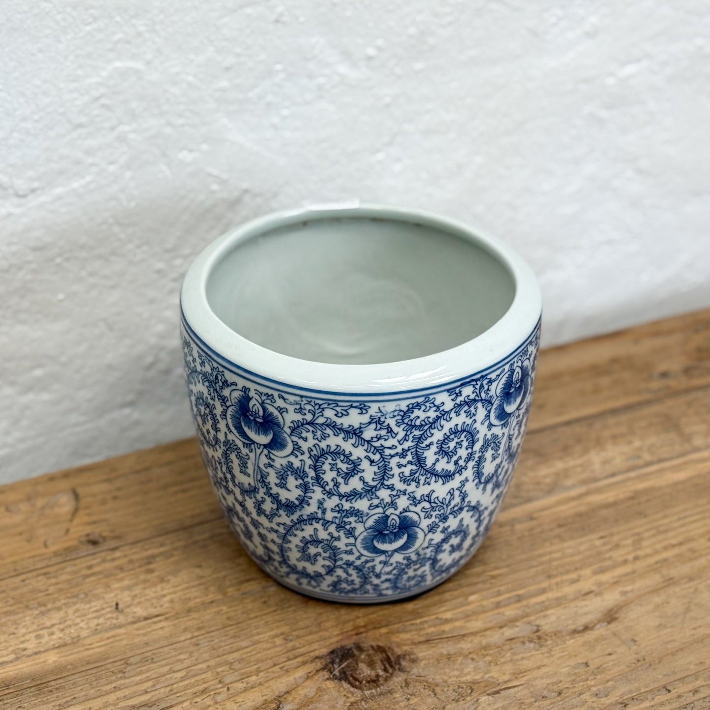 Sweet Pea Porcelain Planter