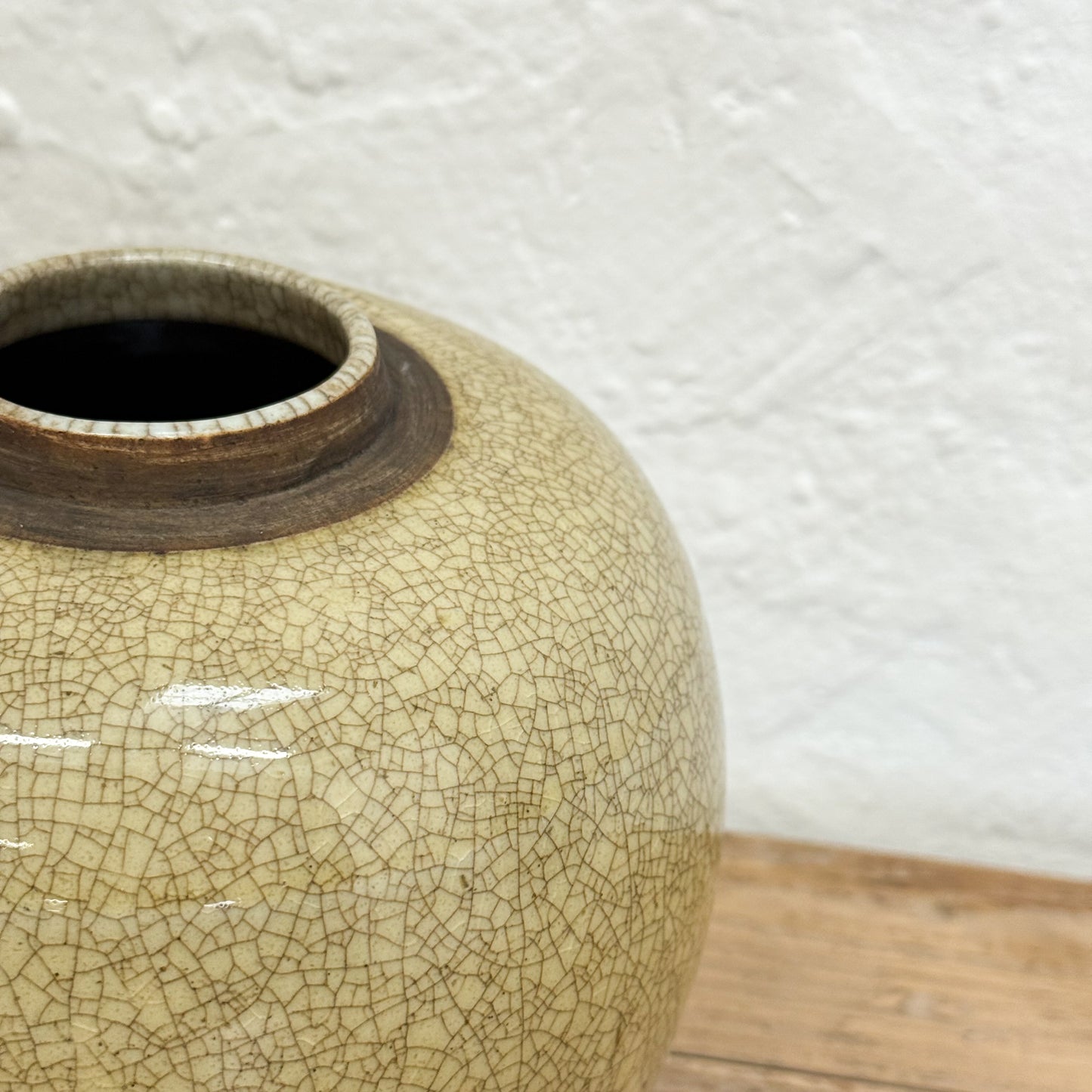 Beige Crazed Ginger Jar