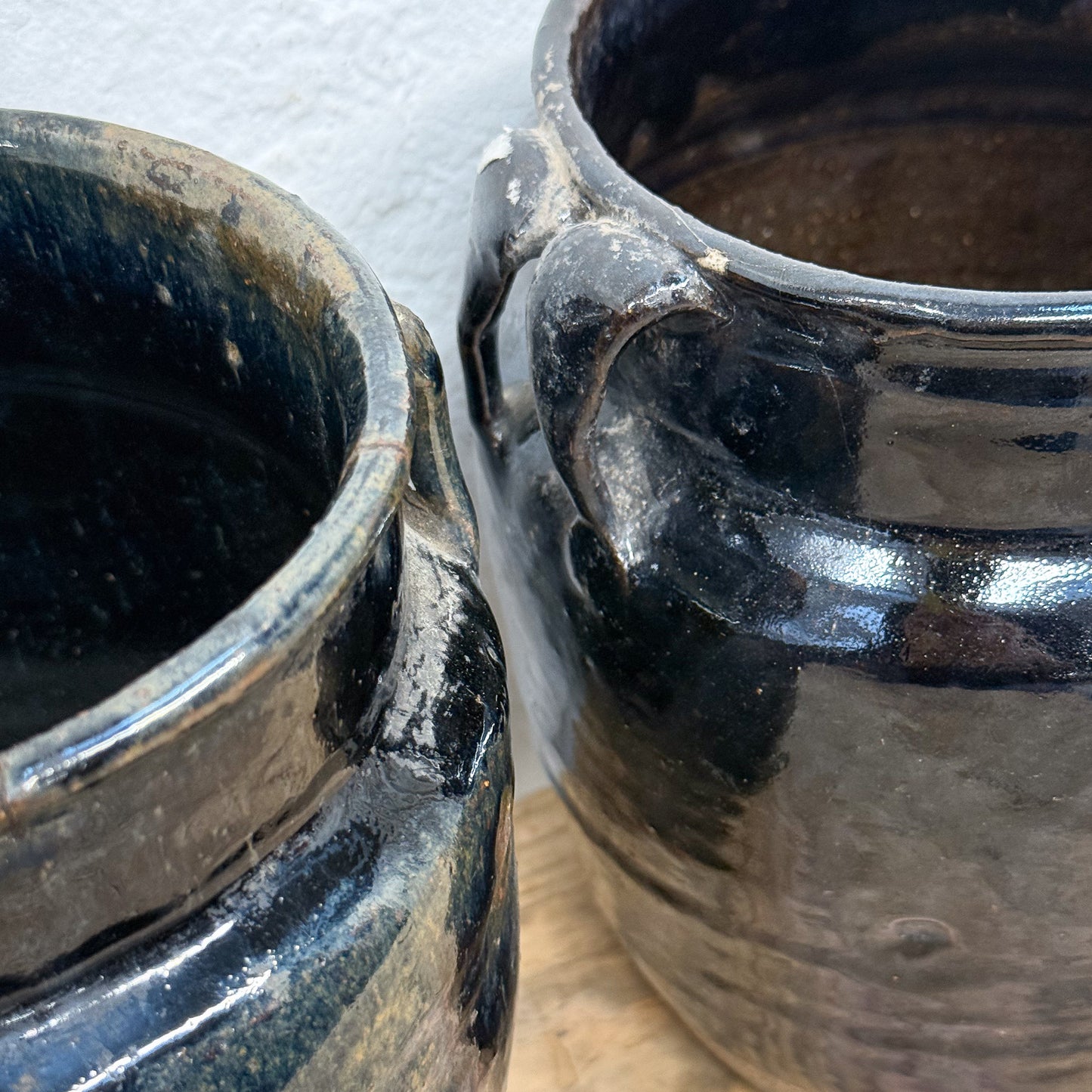 Black Spider Vase Medium
