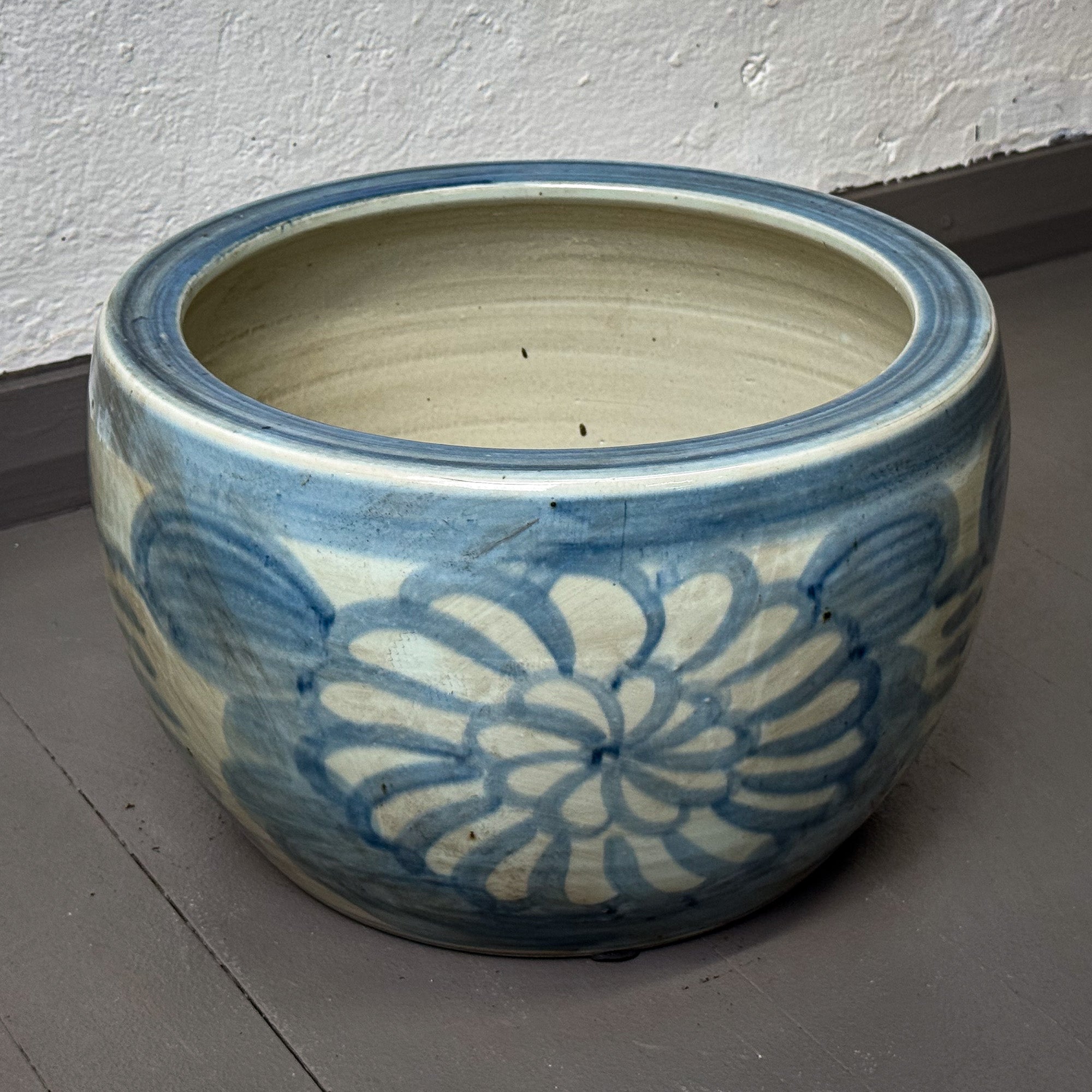Modern Floral Bowl