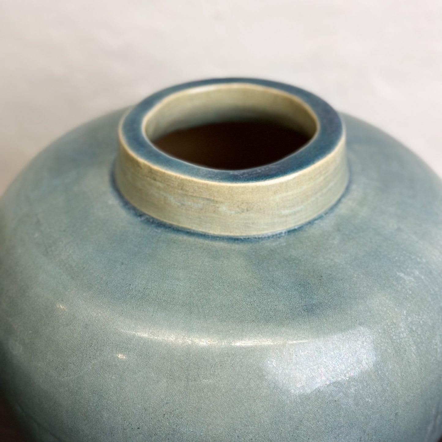 Chinese-Ceramic-Seagreen-Blue-Green-Wash-Tapered-Vase-with-Lip