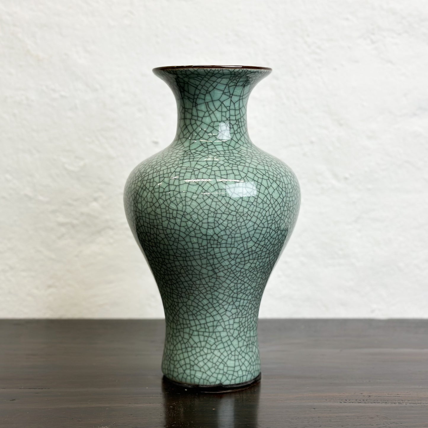 Crackled-Green-Celadon-Lobed-Vase-with-Lip1