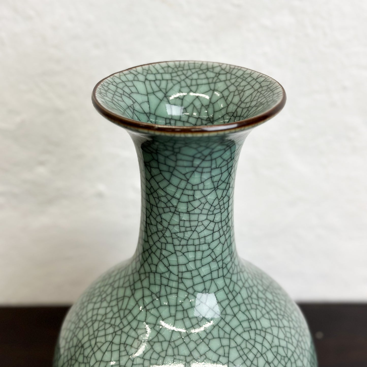 Crackled-Green-Celadon-Globular-Vase-with-Lip3