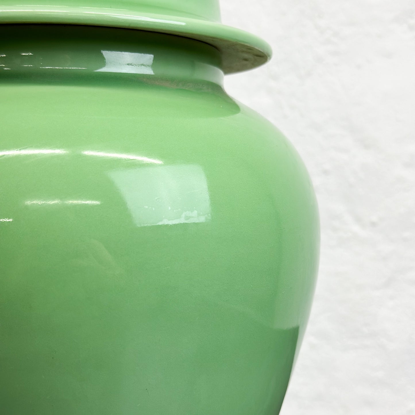 Chinese-Porcelain-Temple-Jar-Apple-Green3
