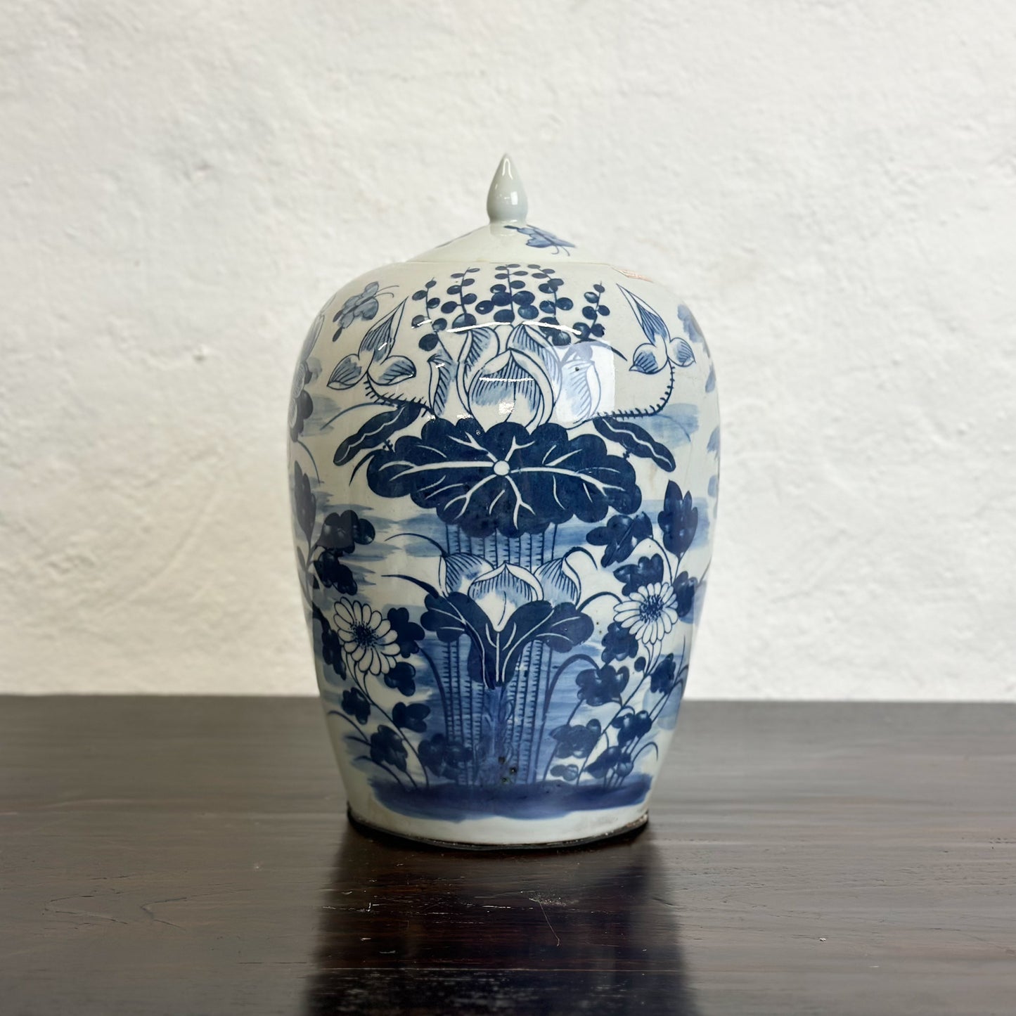 Lotus Pond Porcelain Melon Jar