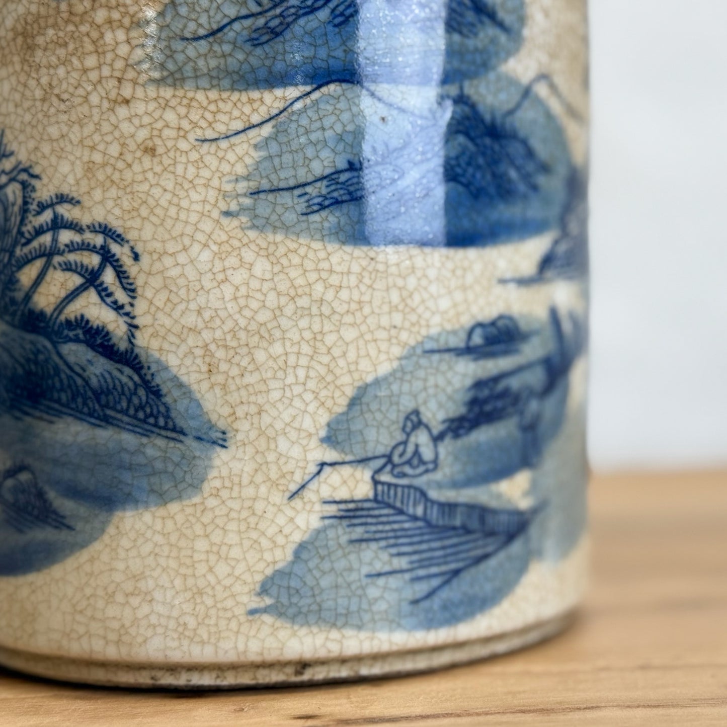 Crackled Porcelain Paintbrush Holder