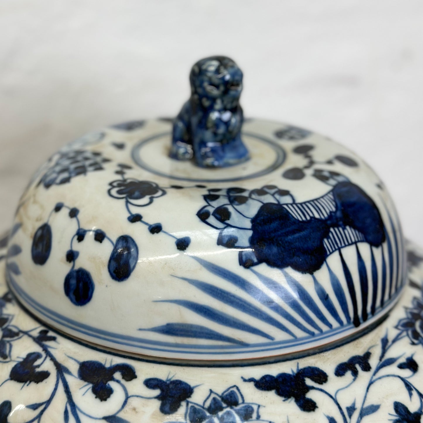 Squat Fish Porcelain Container with Foo Dog Lid