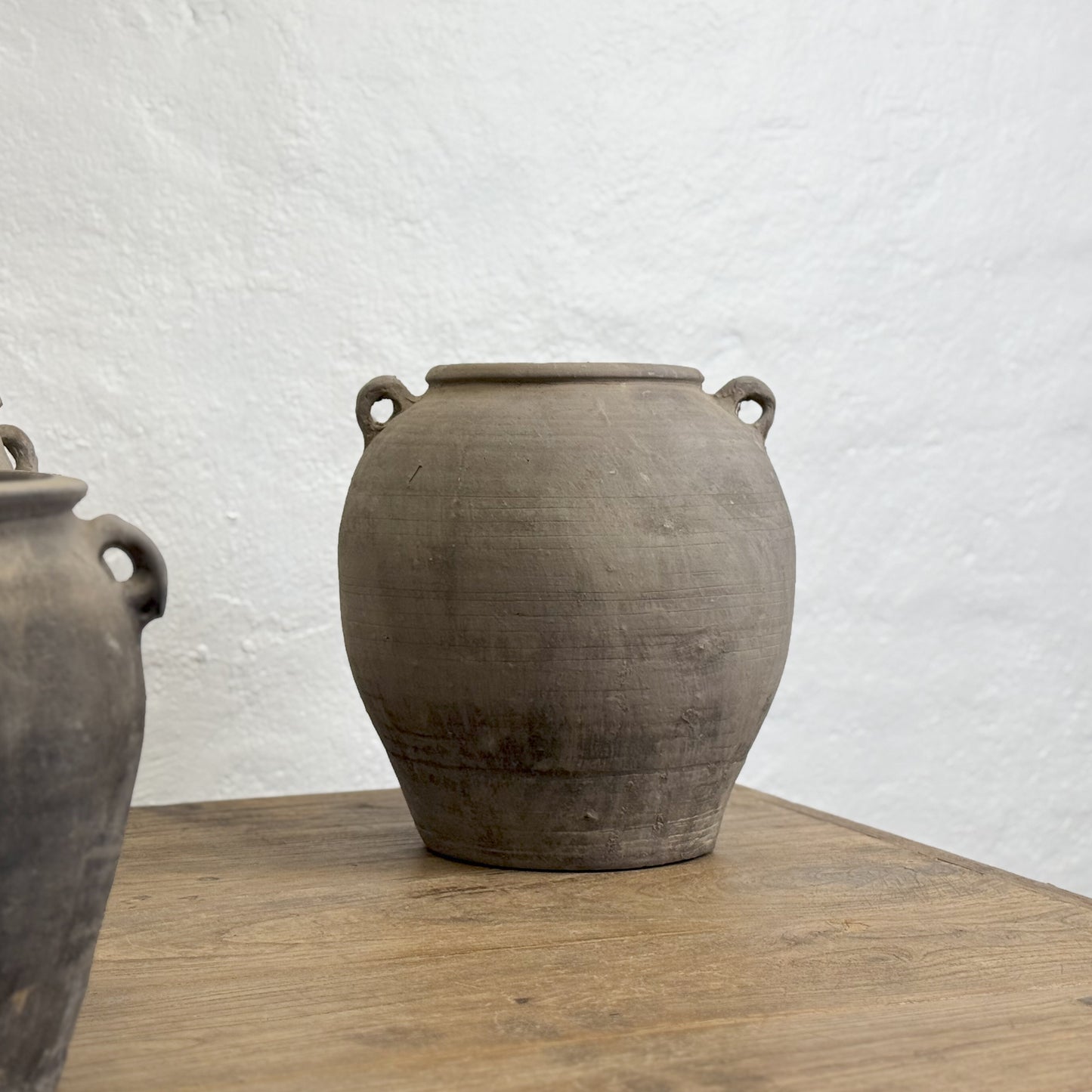 POR9984-China-Chinese-Vintage-Chinese-Tofu-Pot-Grey-Earthenware.1