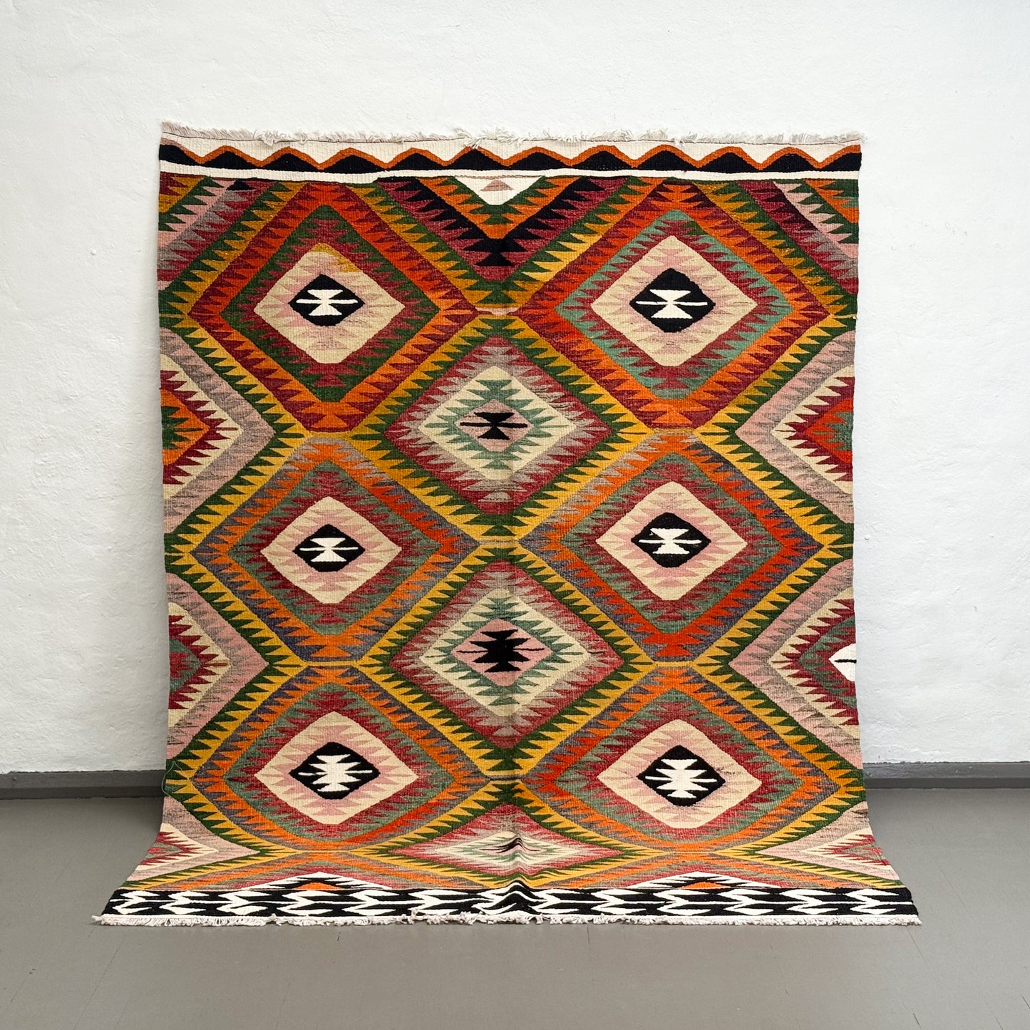 Vintage Oushak Esme Kilim Rug