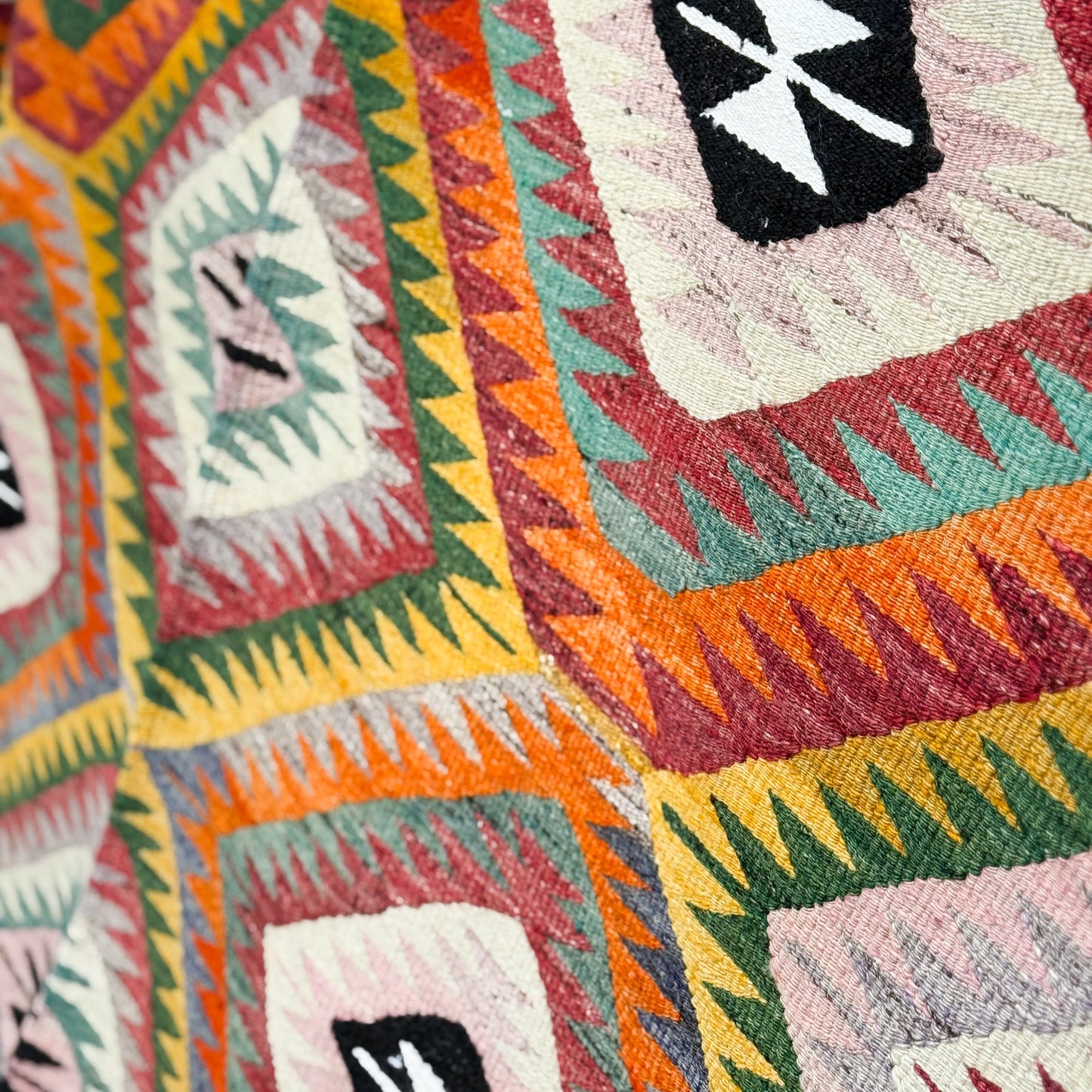 Vintage Oushak Esme Kilim Rug